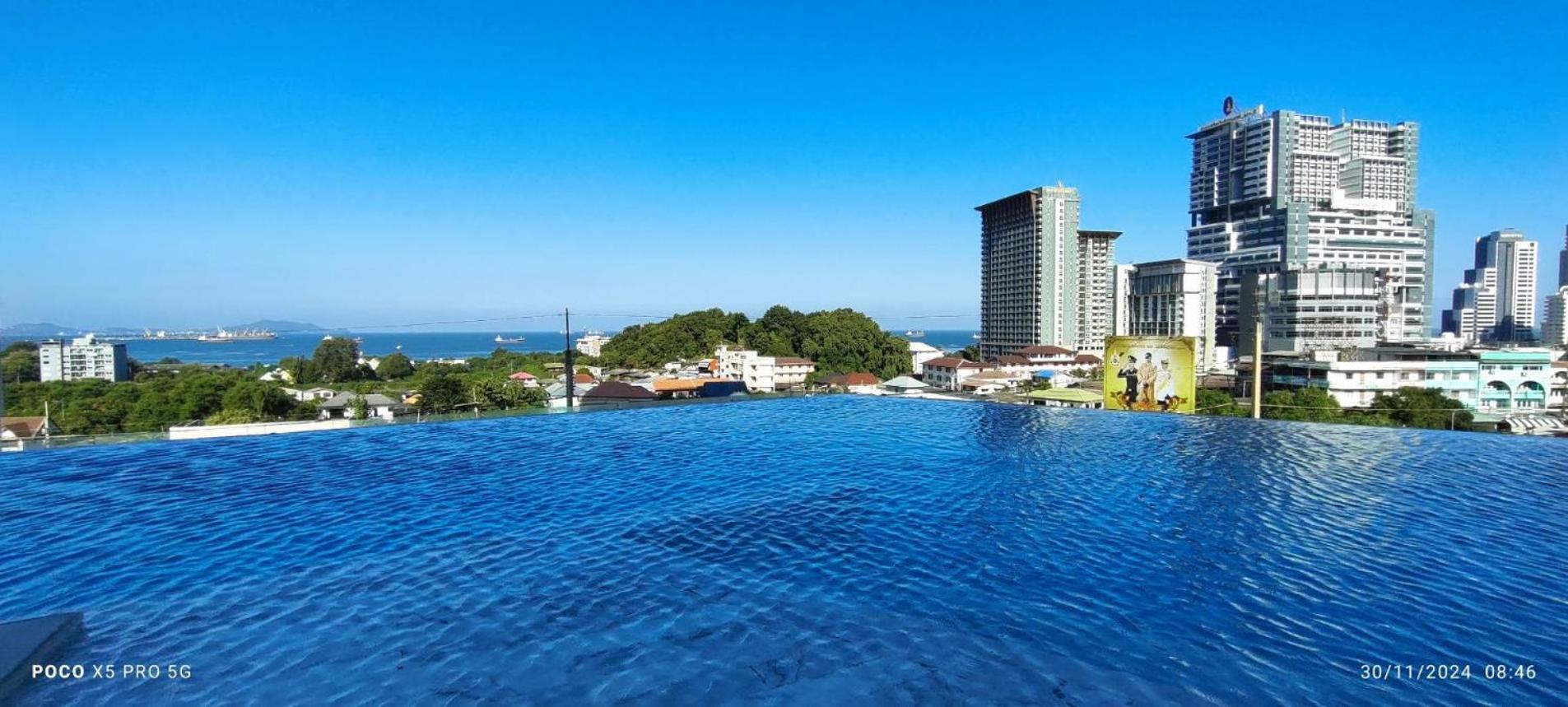 Arize Hotel Sri Racha Si Racha Exterior photo