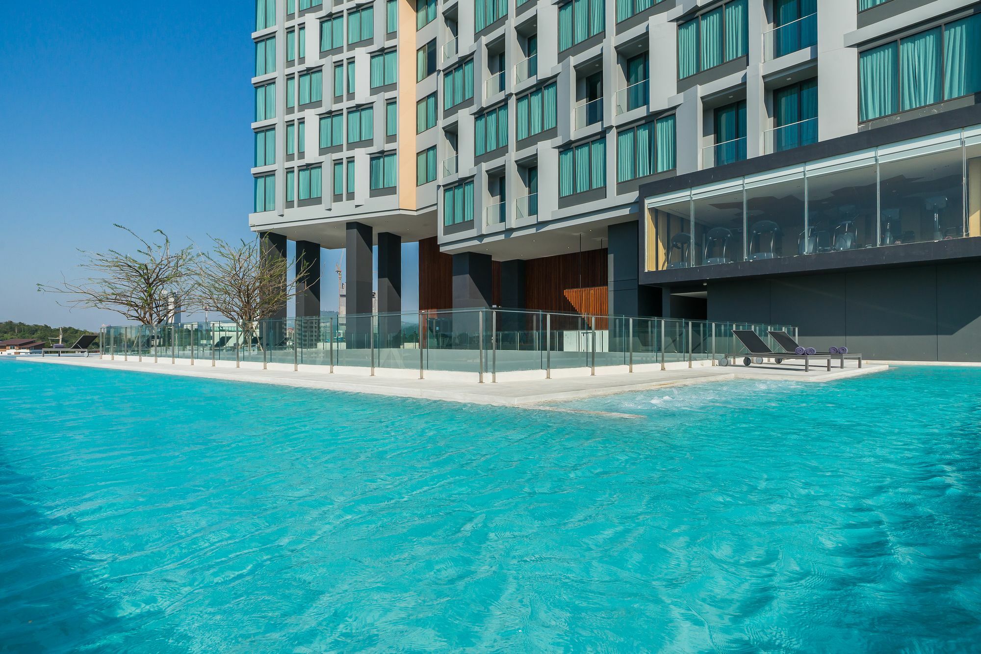 Arize Hotel Sri Racha Si Racha Exterior photo