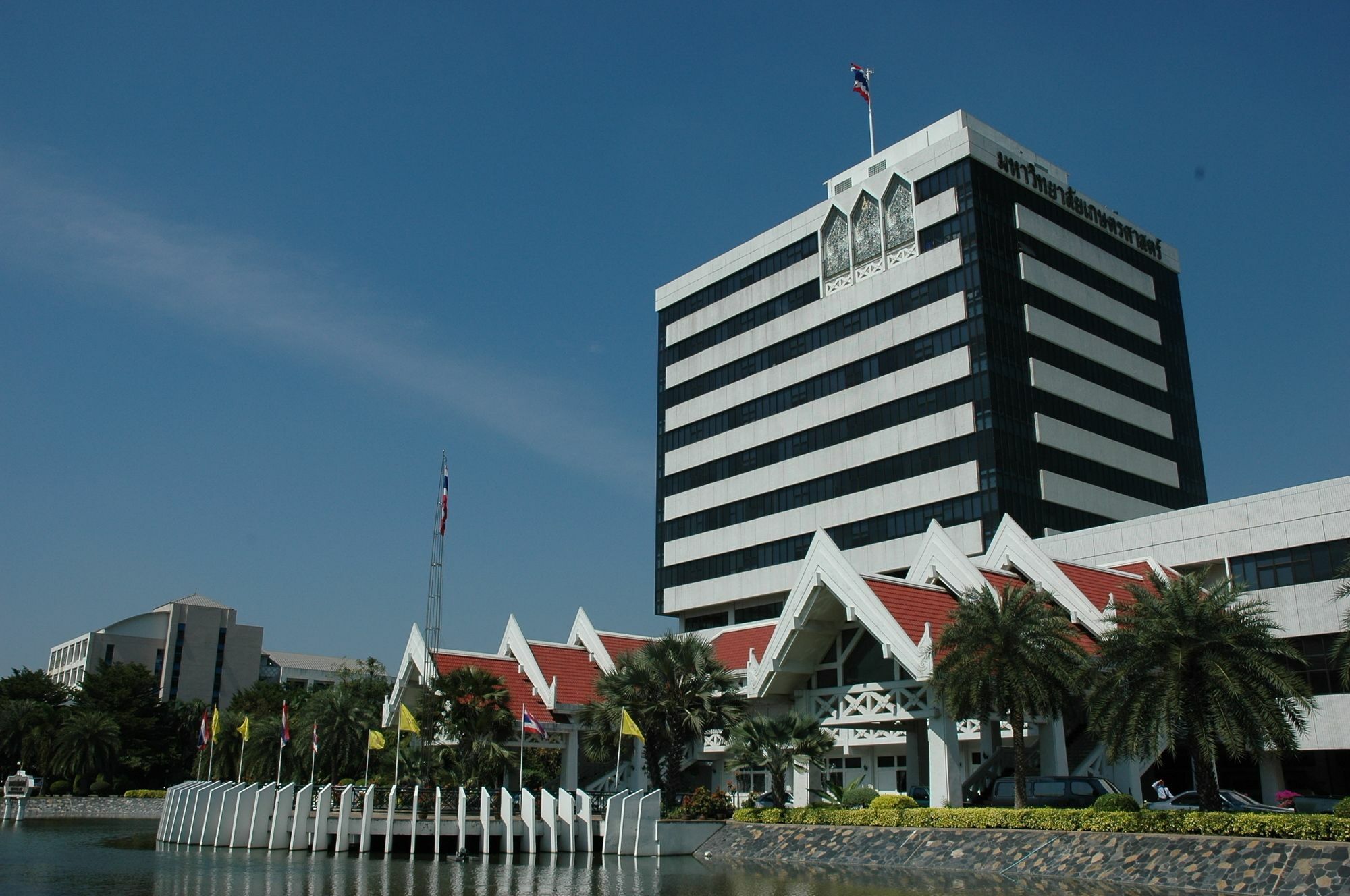 Arize Hotel Sri Racha Si Racha Exterior photo
